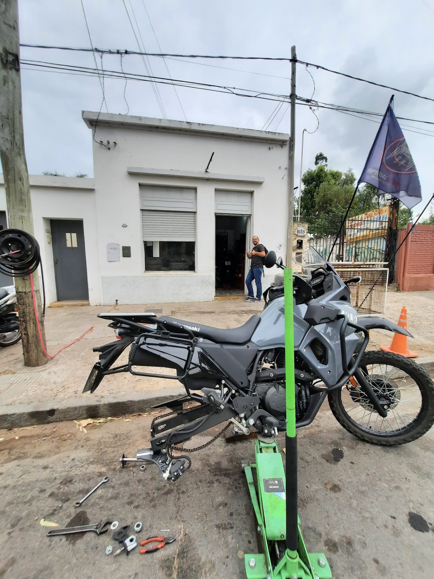 Gomería Juan Molina 1029