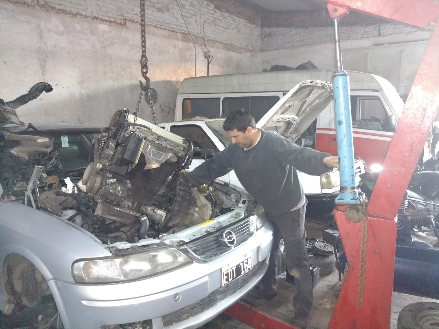 taller mecanico laino